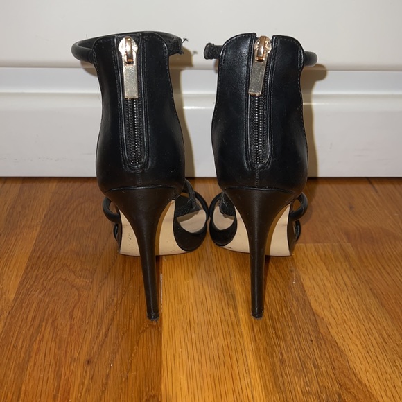 Sylvana Black Heels - Picture 4 of 7